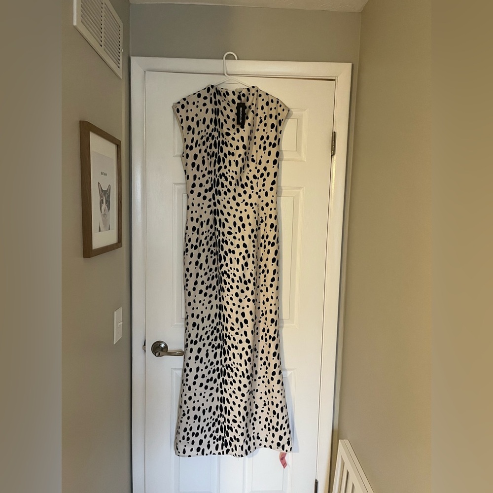 Pretty Little Thing White Printed High Neck Sleeveless Maxi Dress -US6